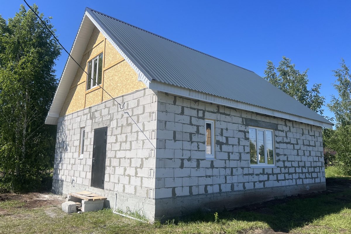 Тёплый контур дома 75 м²: газоблок, крыша, окна, дверь